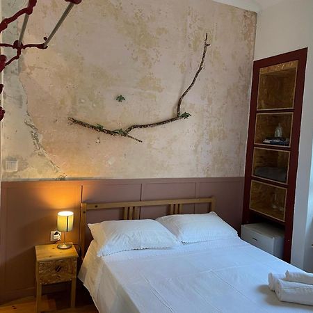 カルダス・ダ・ライーニャ Casa Dos Poetasホステル エクステリア 写真