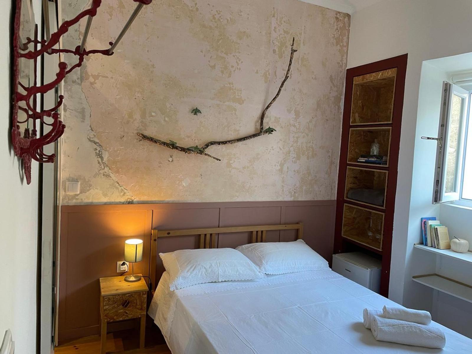 カルダス・ダ・ライーニャ Casa Dos Poetasホステル エクステリア 写真